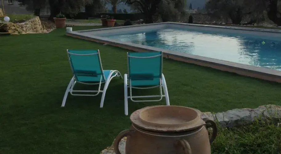 A l'Ombre des Oliviers
