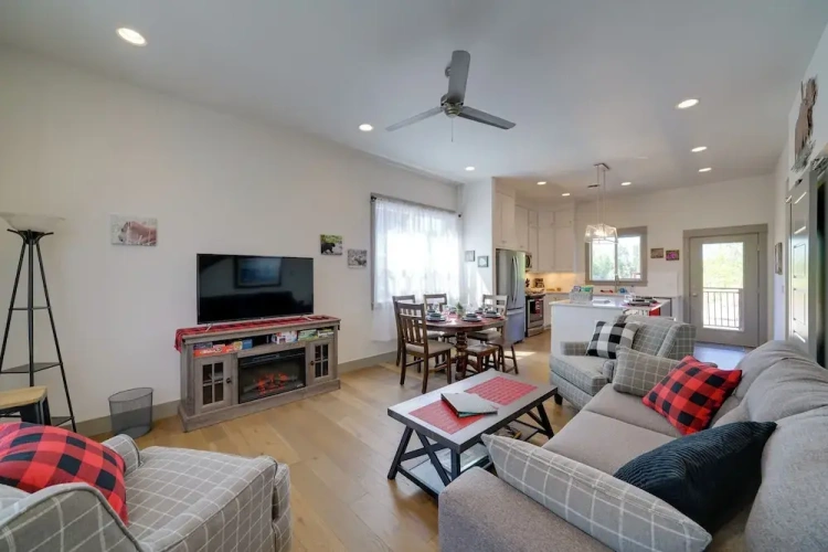 3 Bedrooms Cottage