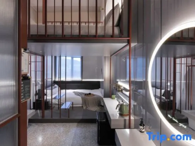 Twin Attic Suite