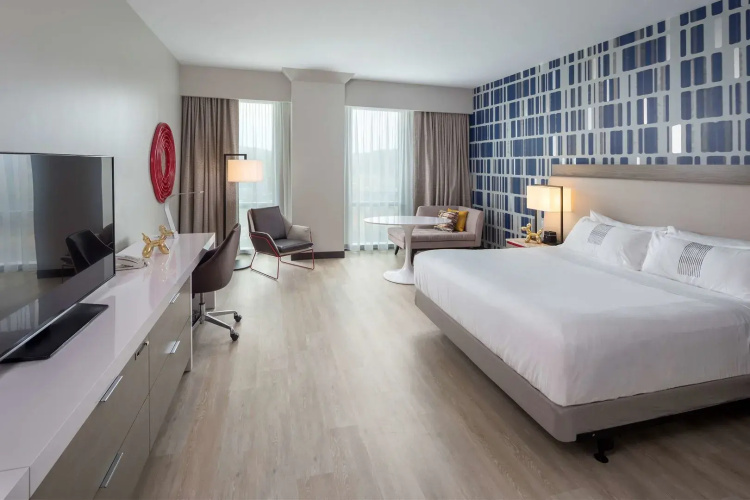 The Summit Hotel