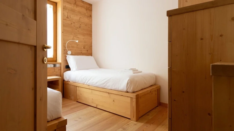 2 Bedrooms Apartment