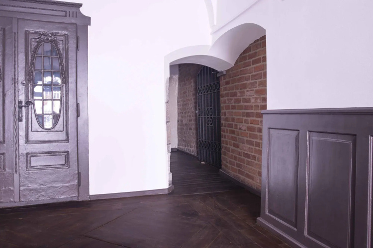 MR 3 Apartments