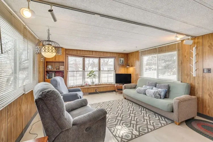 2 Bedrooms Cottage