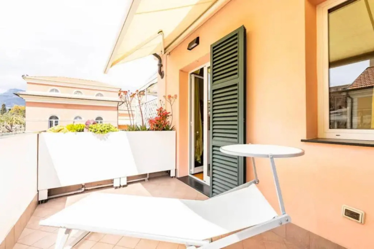 Suite in Centro Storico a Loano con GARAGE