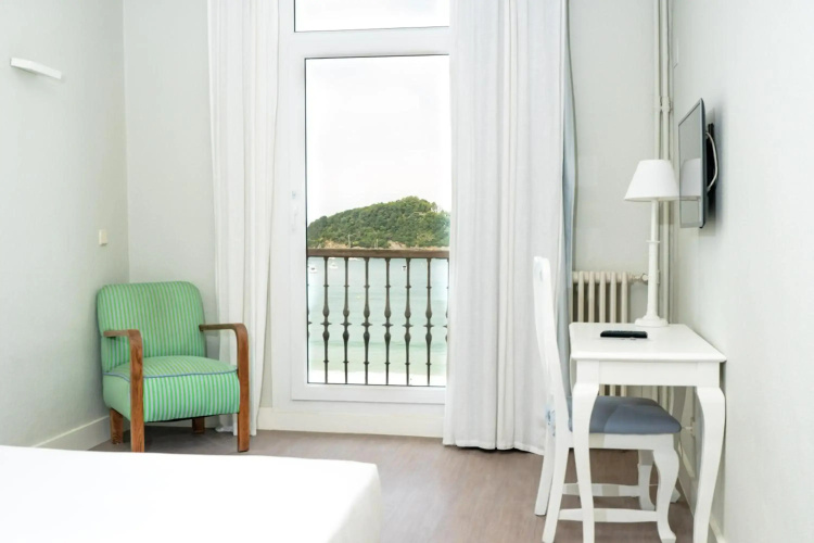 Hotel Niza