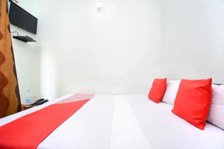 OYO 36696 Sodhi B&b