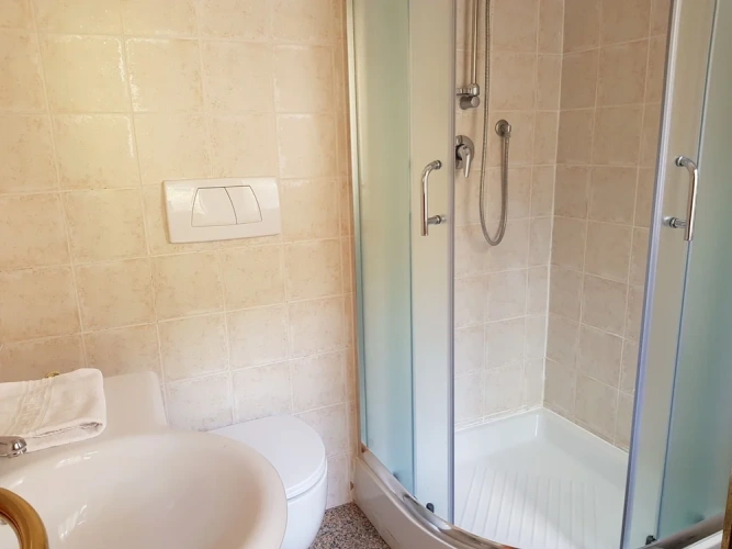 3 Bedrooms Classic Apartment