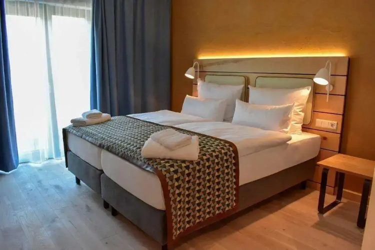 Walhalla Hotel Regensburg @ Hoeferer