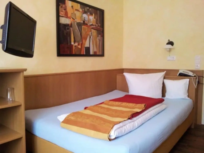 Standard Single room