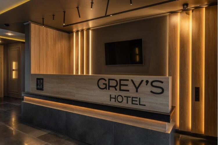 Grey`s Hotel (Грейс Отель)