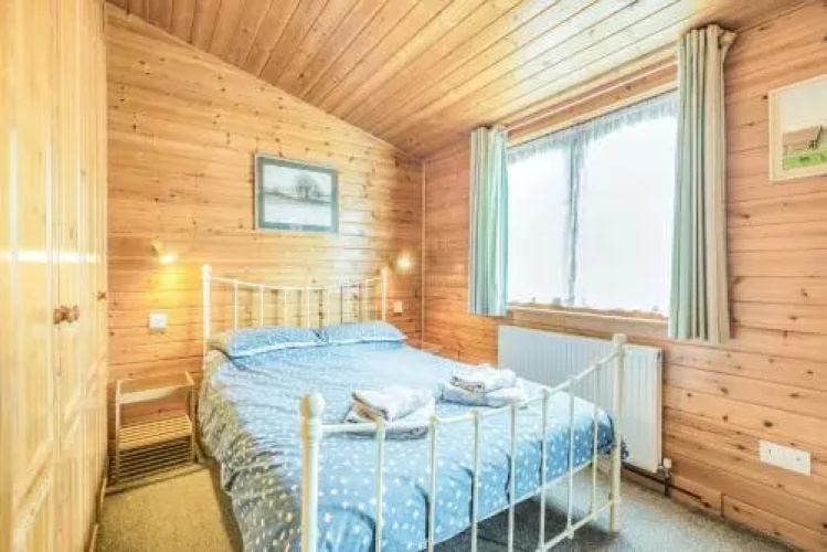 Rosy Lodge