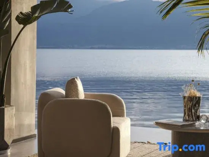 Mandi Lake View Inn Hotel Overview