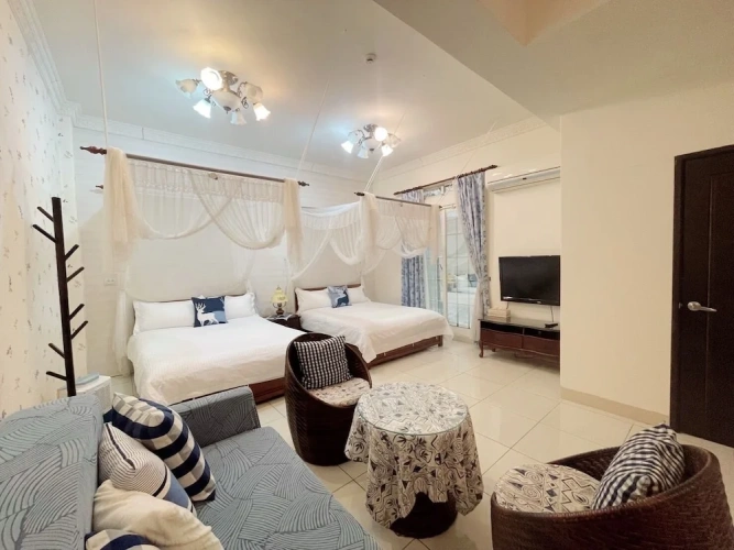 Comfort Quadruple room with courtyard view