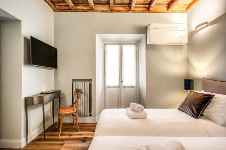 Febo Decharm apartment