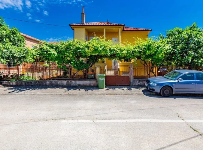 1 Bedroom Apartment with balcony