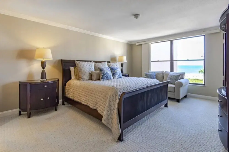 Siesta Breakers With Ocean Views, 5th Floor