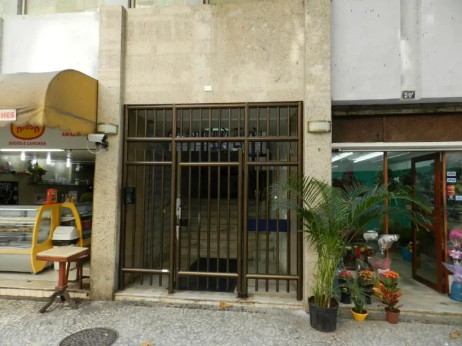 3 Bedrooms Apartment