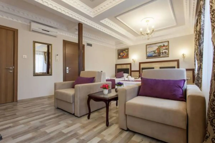 Deluxe Double Suite
