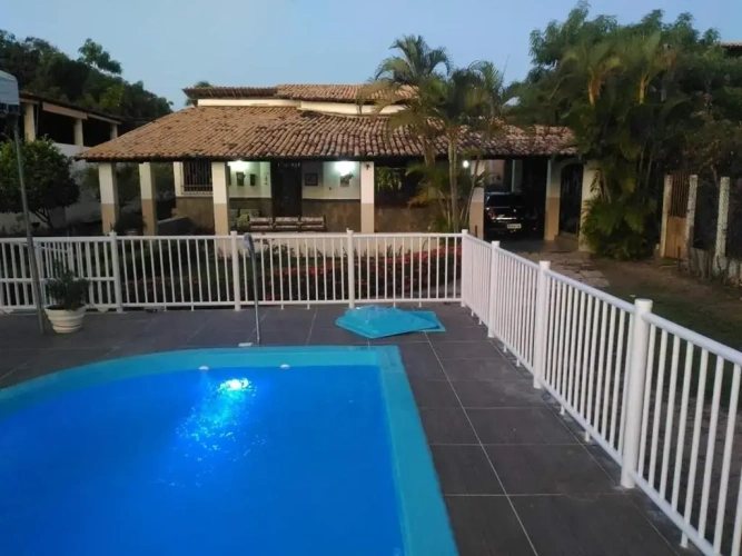 5 Bedrooms Cottage