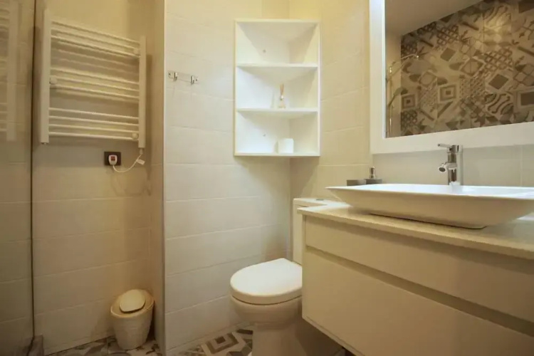 KNJZ Seaview Apartment