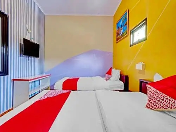 OYO 90619 Roemah Djogja 2