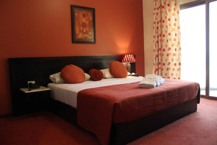 Sunrise Hotel