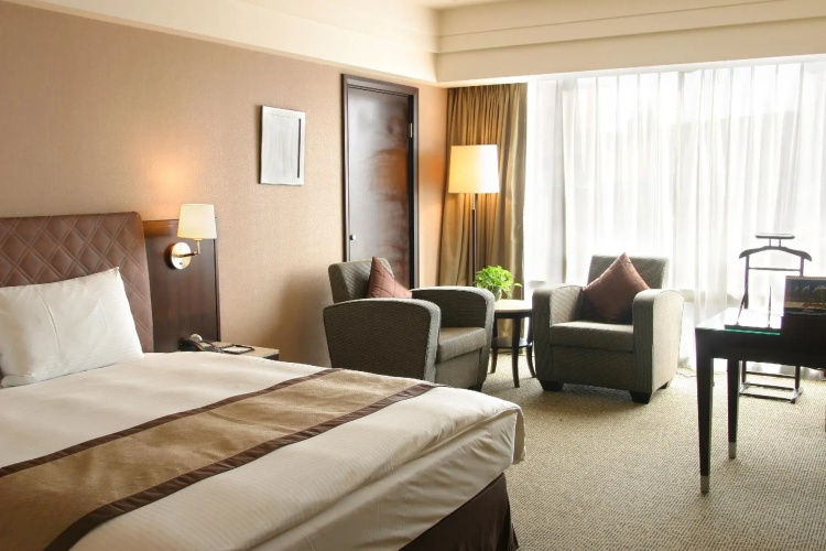 Grand Forward Hotel