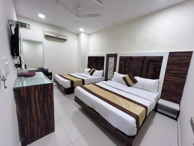 Hotel Sehmi's Best Rest Inn
