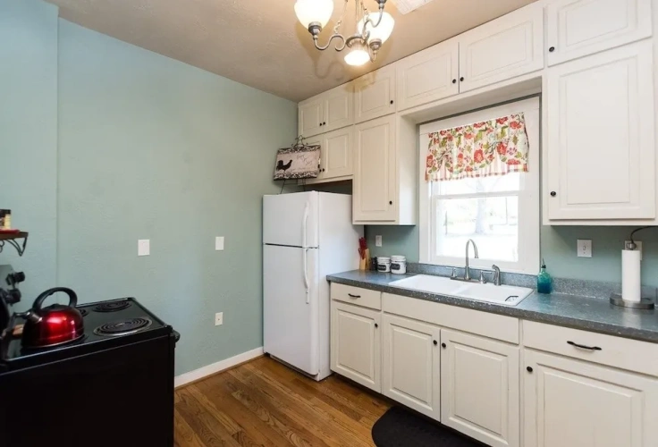 2 Bedrooms Cottage