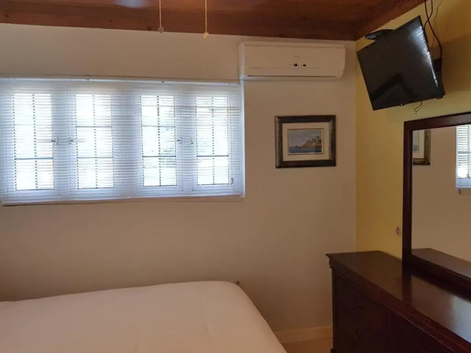 Golden Palms B & B