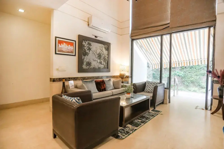 FabHotel Rivlet Residency