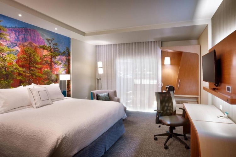 Standard room with balcony
