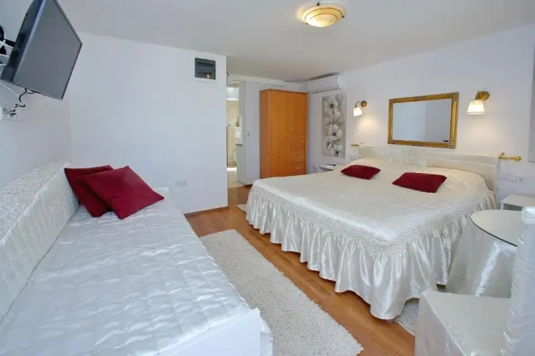 Family Studio with sea view