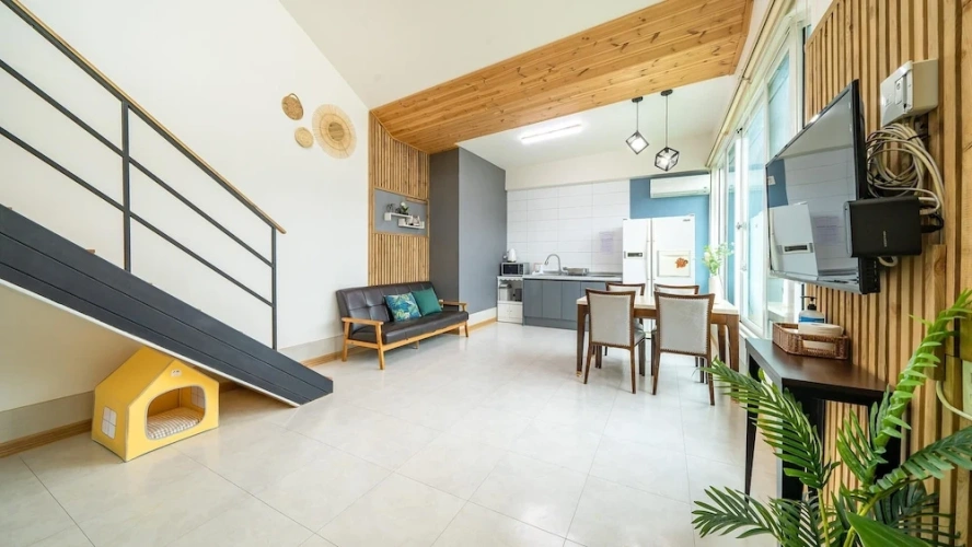 1 Bedroom Standard Duplex room