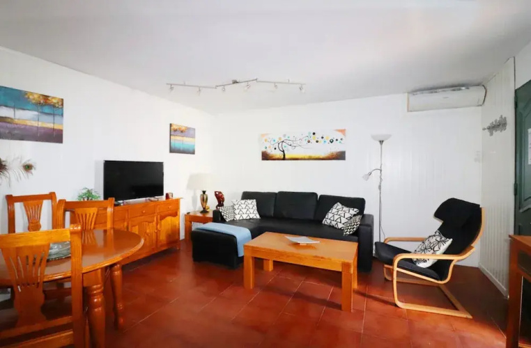 1010 Apartment Kika