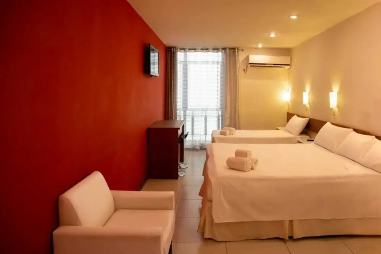 Standard Triple room