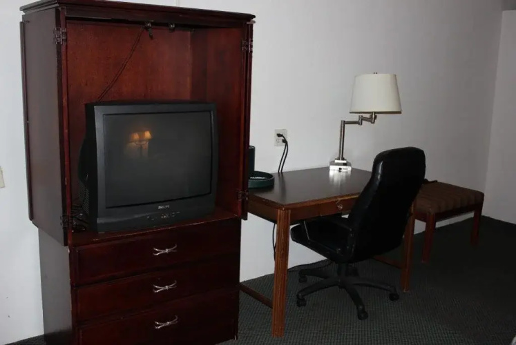 Executive Inn