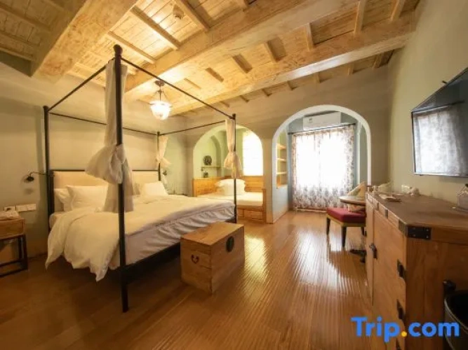 Standard Double Family room with balcony
