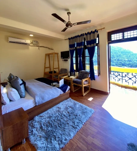Deluxe Double room with balcony