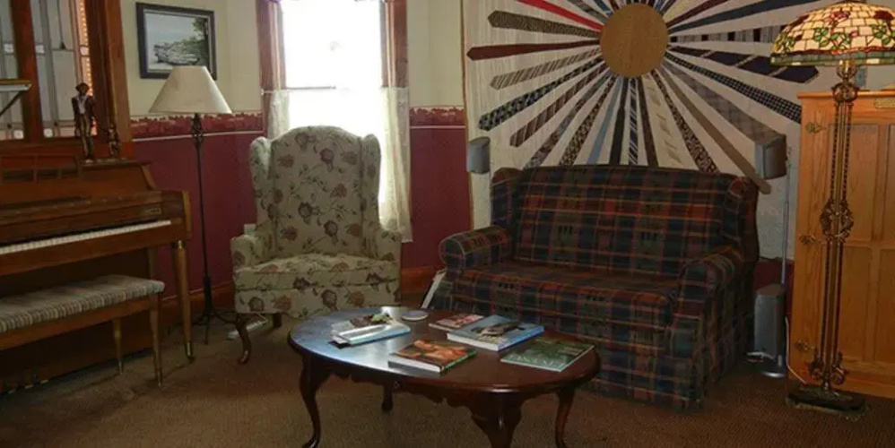 The Feathered Star B&B
