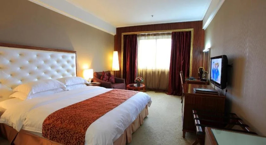 Longwei Hotel