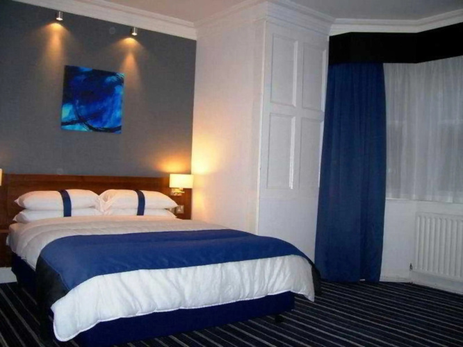 Piries Hotel