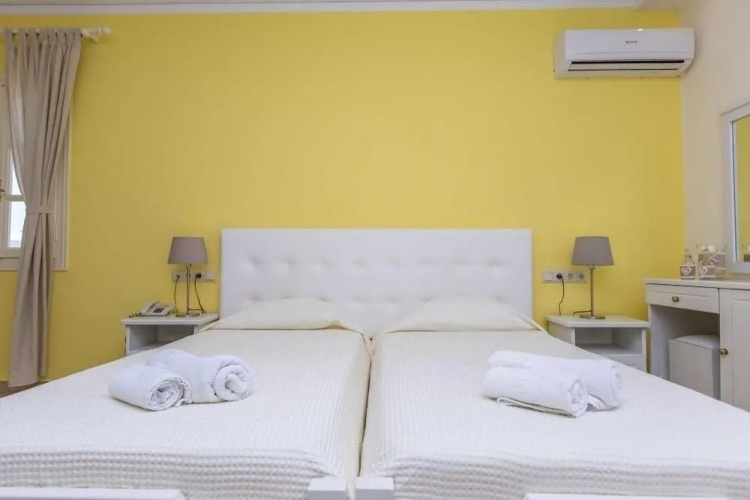 Pyrgos Beach Studios