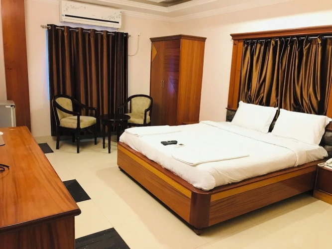 Deluxe Suite