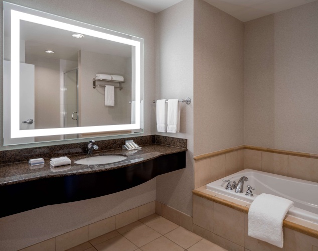 Hilton Garden Inn Jackson Downtown photo 9