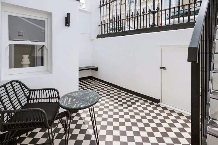 Coleherne Road Residence I