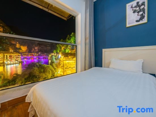 3 Bedrooms Suite with river view