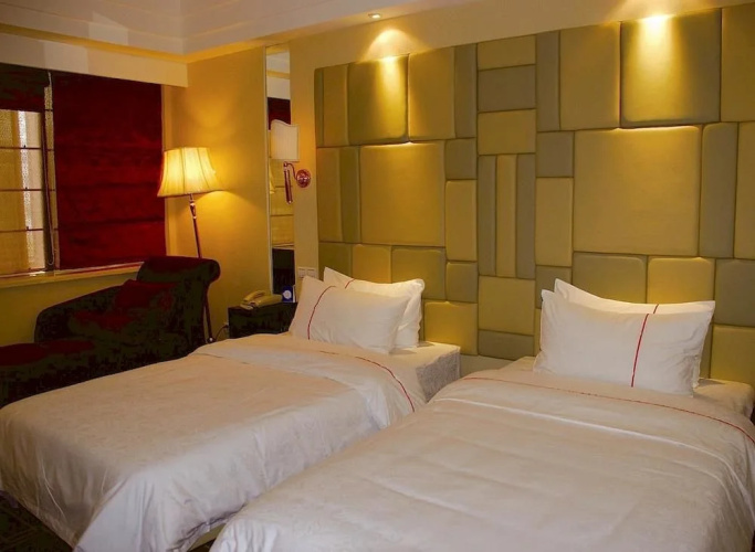 Jinghu Hotel