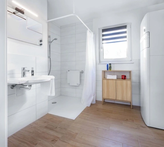 2 Bedrooms Basement Bungalow