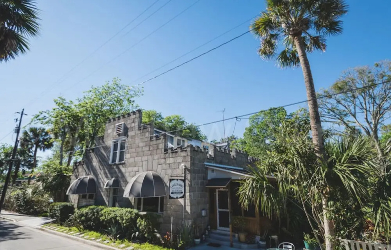 Castle Garden Bed & Breakfast